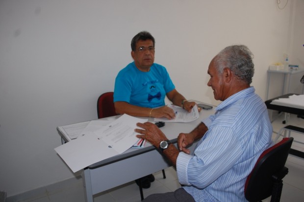 O urologista, Reinaldo César, realizou os atendimentos preventivos na Policlínica