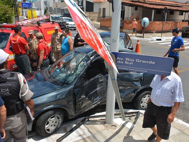 acidente_no_bairro_dos_estados