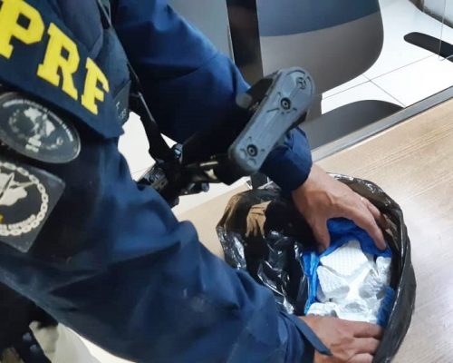 Homem é detido pela PRF na Paraíba transportando cocaína