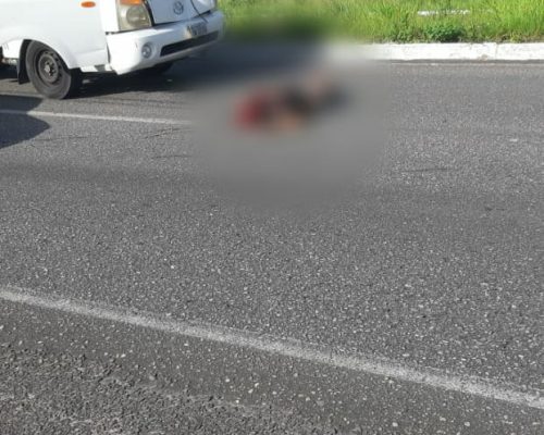 Homem tem moto roubada e acaba atropelado e morto ao tentar fugir dos bandidos