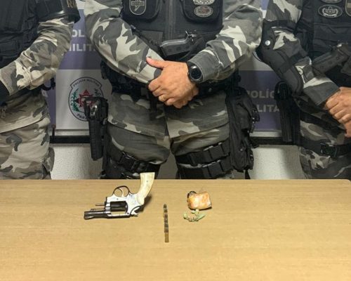 Polícia prende suspeito de tráfico de drogas e porte ilegal de arma na Capital