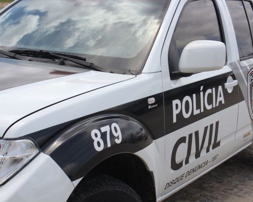 Polícia Militar prende três homens por tráfico de drogas e violência doméstica em Cabedelo